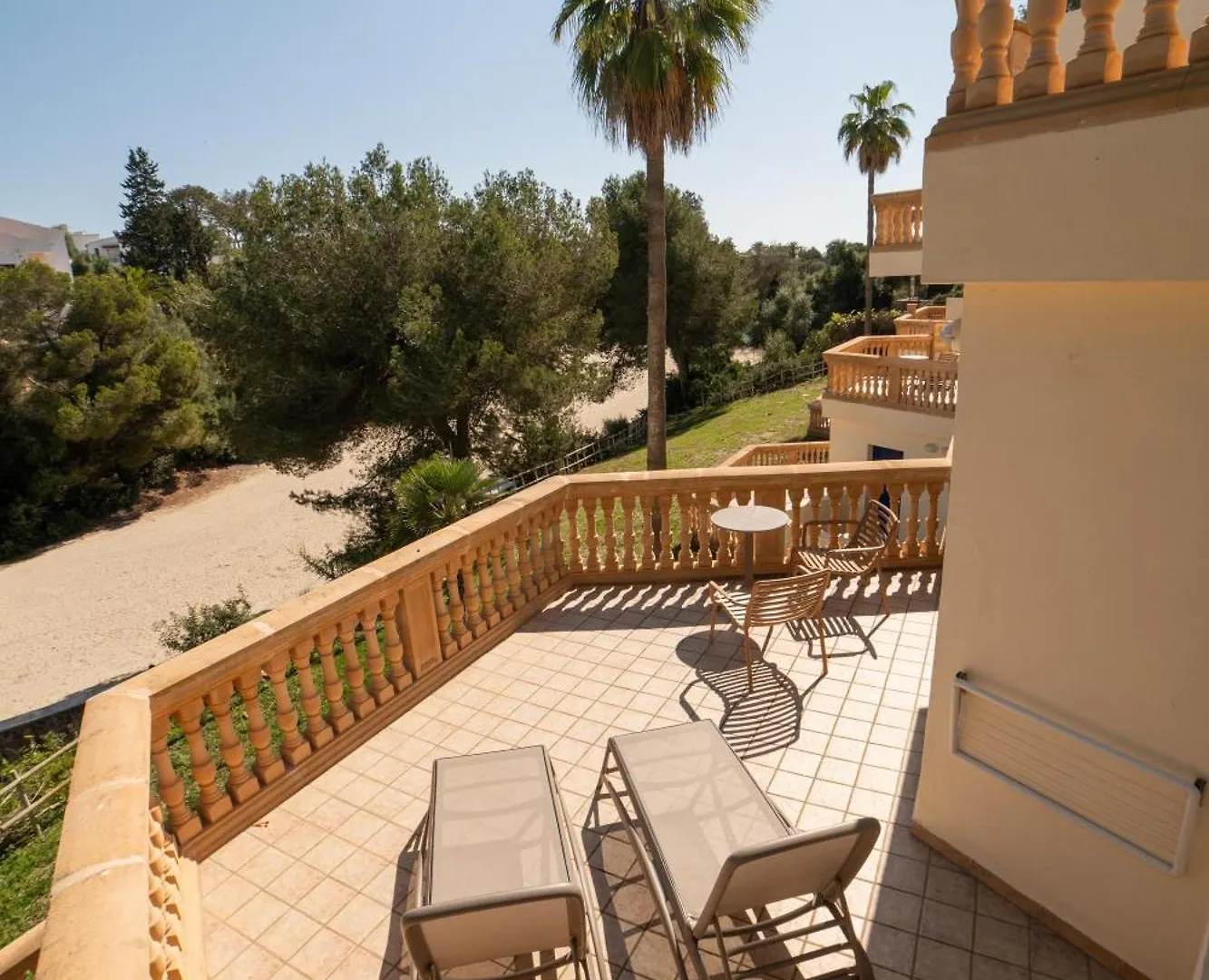 Aparthotel Apartamentos Azul Playa Cala Ferrera