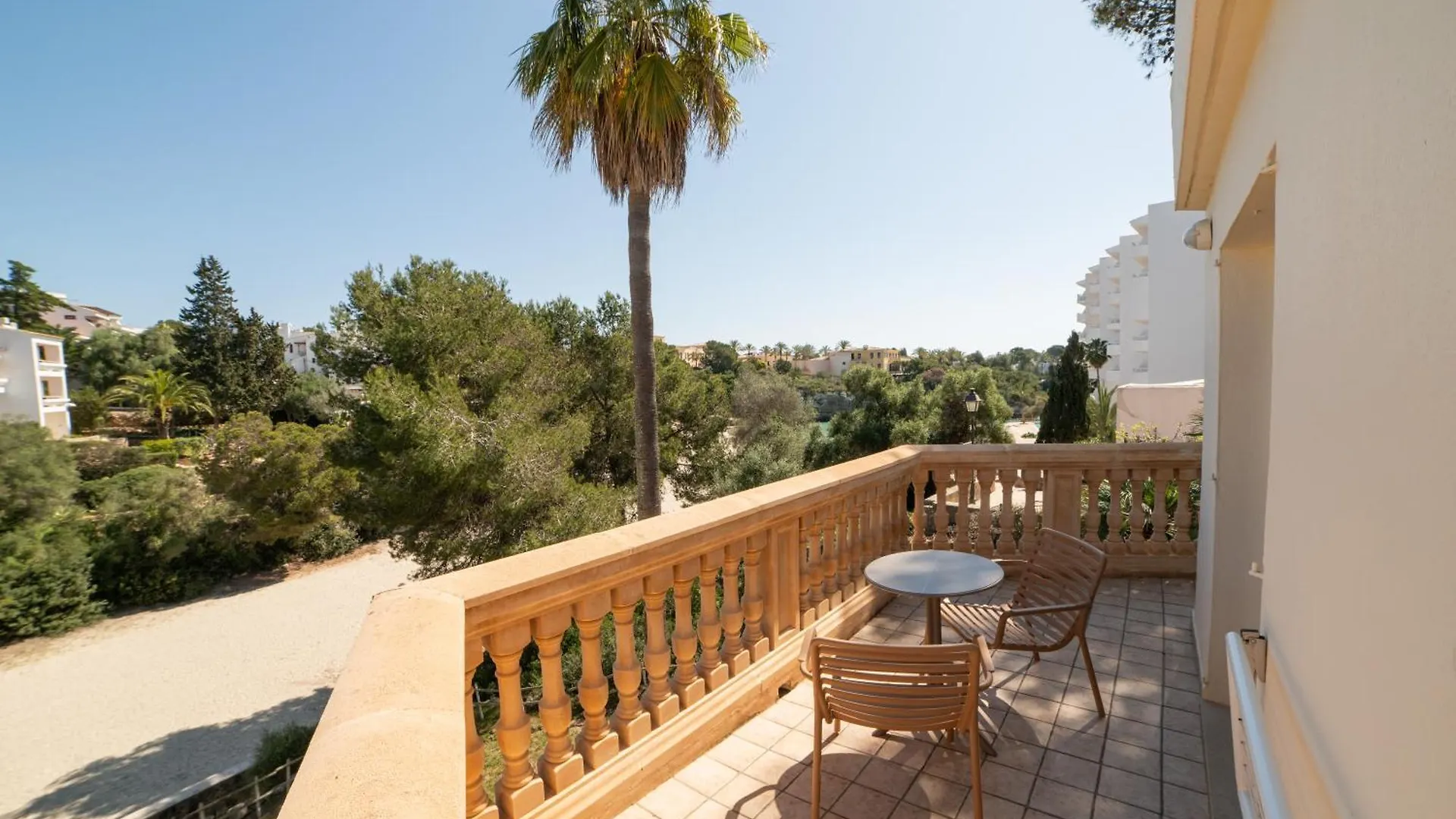 Aparthotel Apartamentos Azul Playa Cala Ferrera