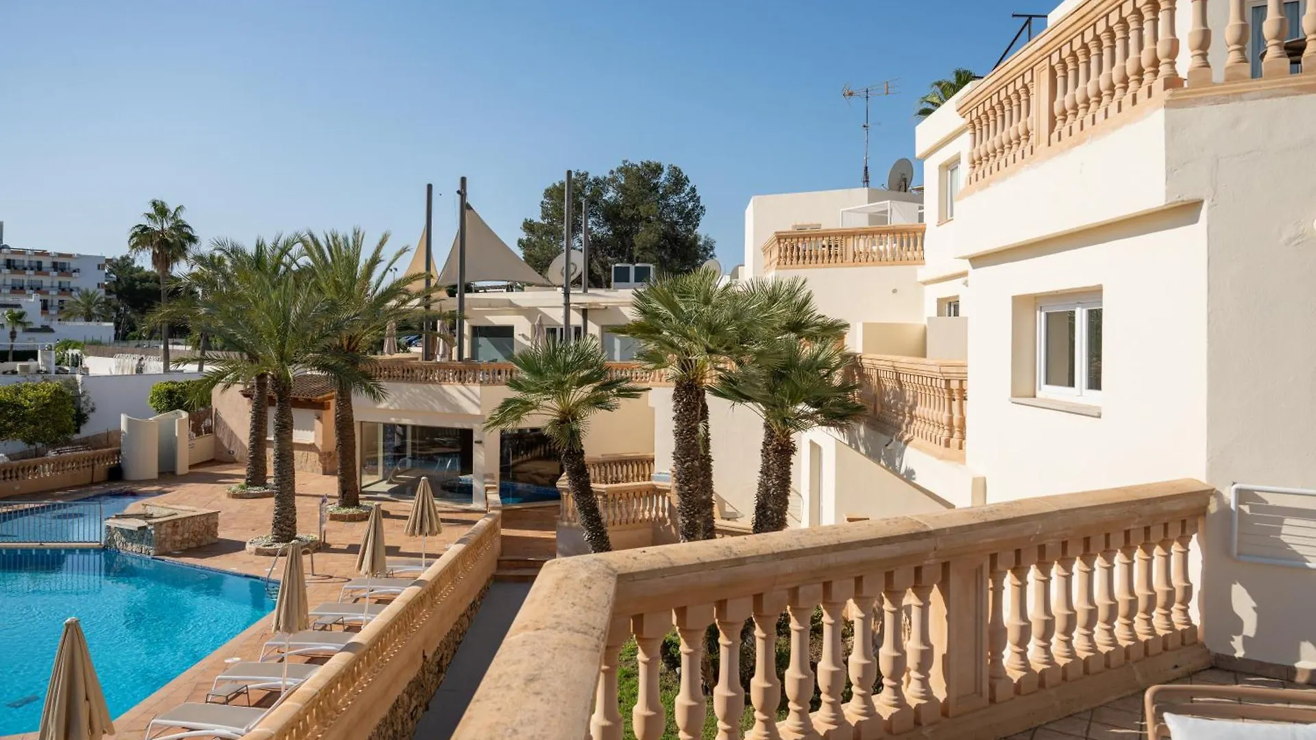 Apartamentos Azul Playa Cala Ferrera